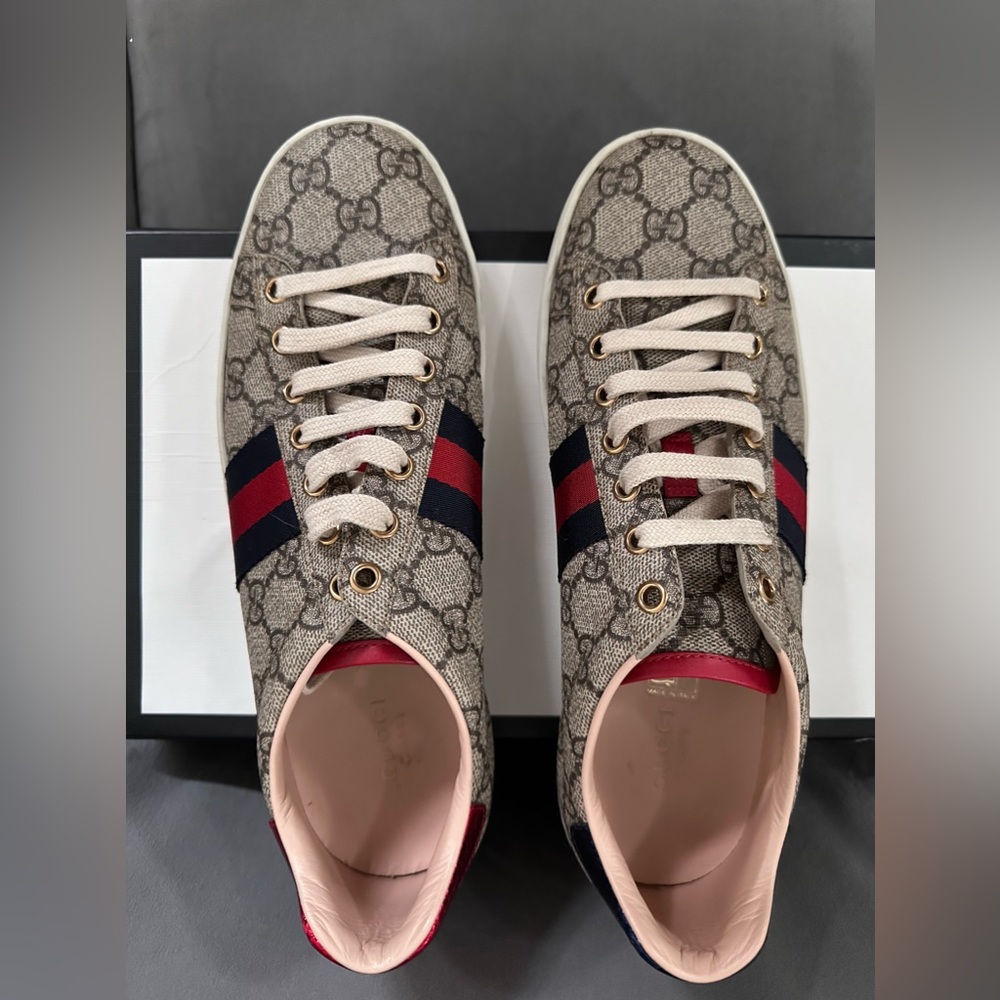 Gucci Ace GG Sneakers Size 9